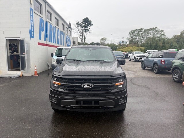 2025 Ford F-150 XLT photo 2