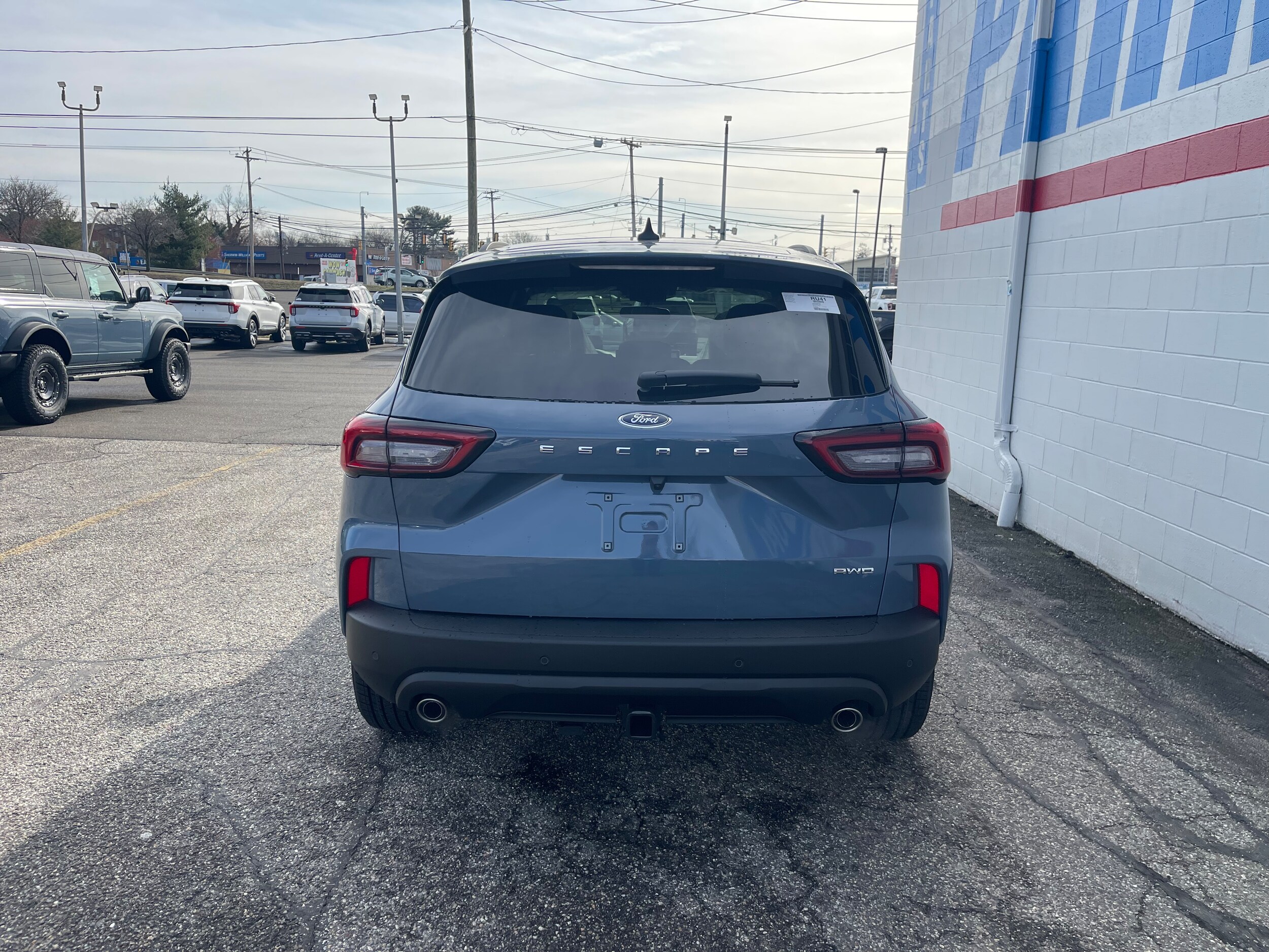 2025 Ford Escape ST-Line photo 3