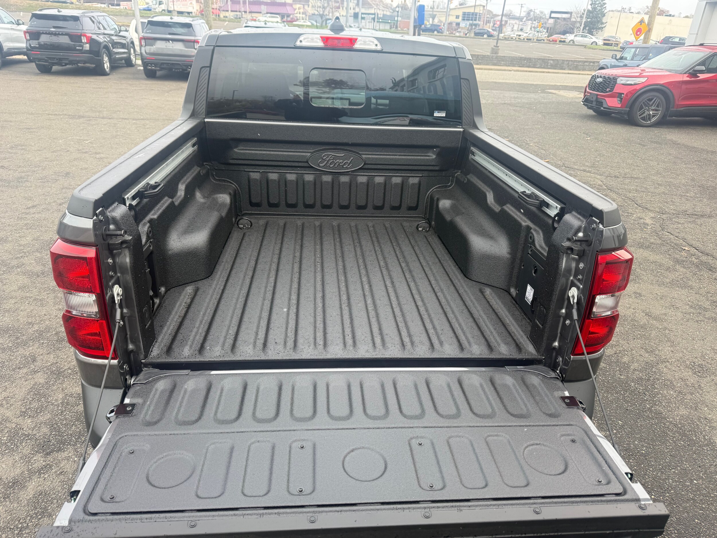 2025 Ford Maverick Lariat photo 3