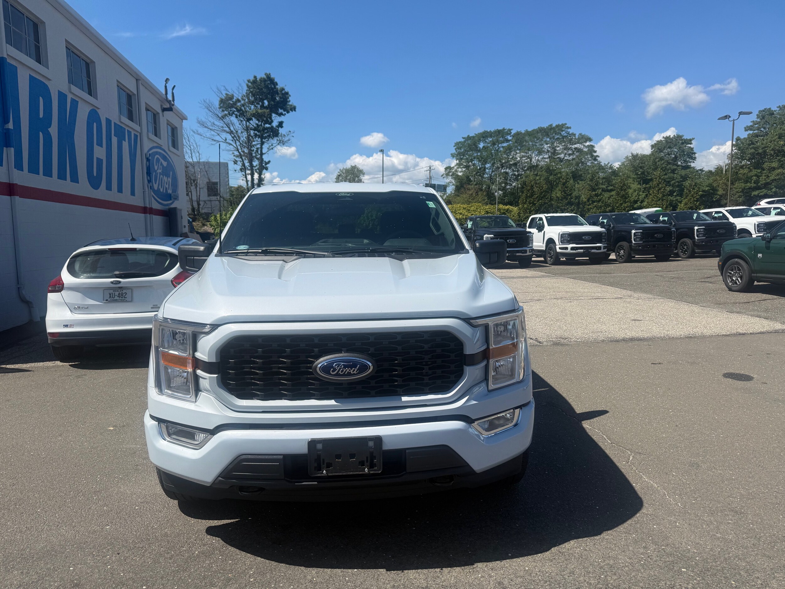 2022 Ford F-150 STX photo 3