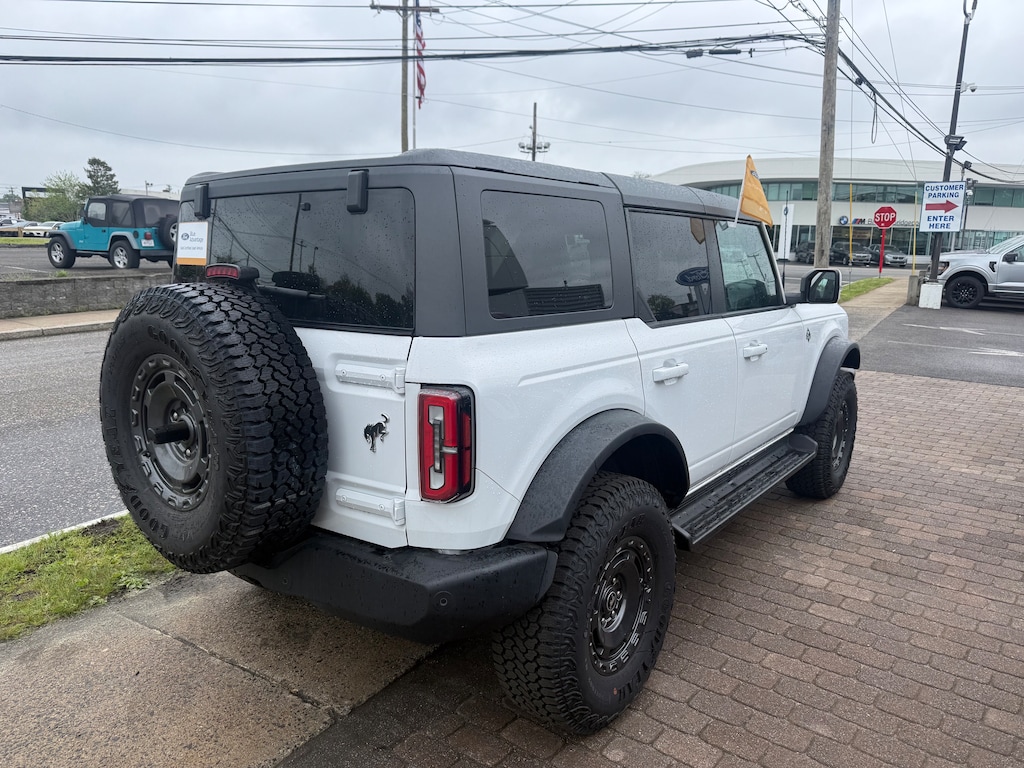 Certified 2025 Ford Bronco Outer Banks WAGON