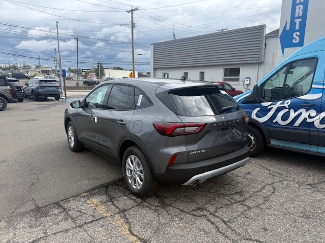 2026 Ford Escape Active photo 2