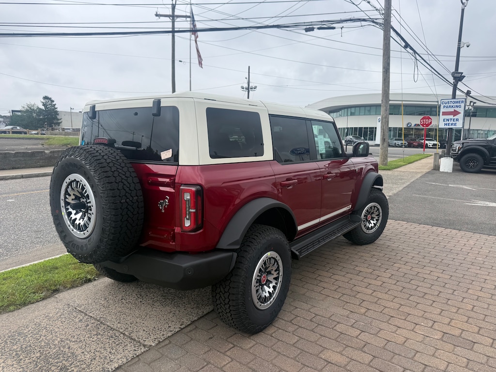 New 2026 Ford Bronco Outer Banks WAGON