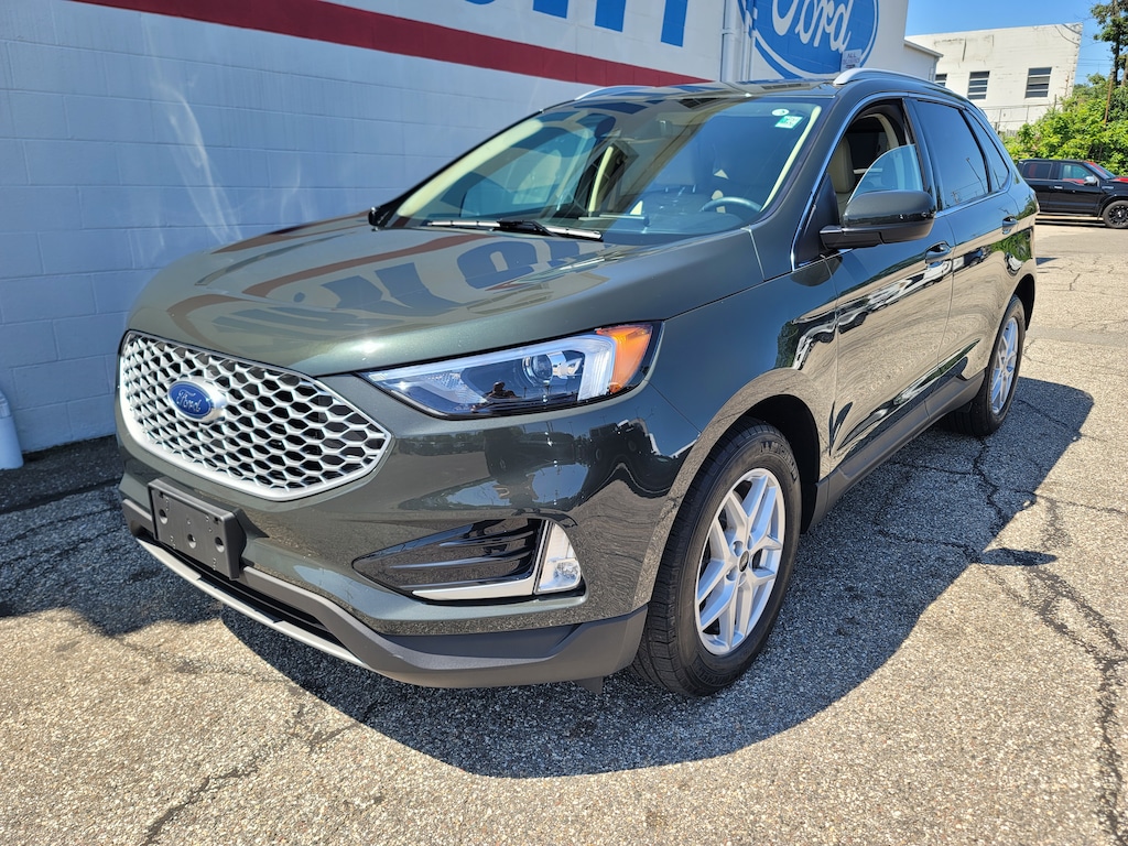 Certified 2024 Ford Edge SEL WAGON