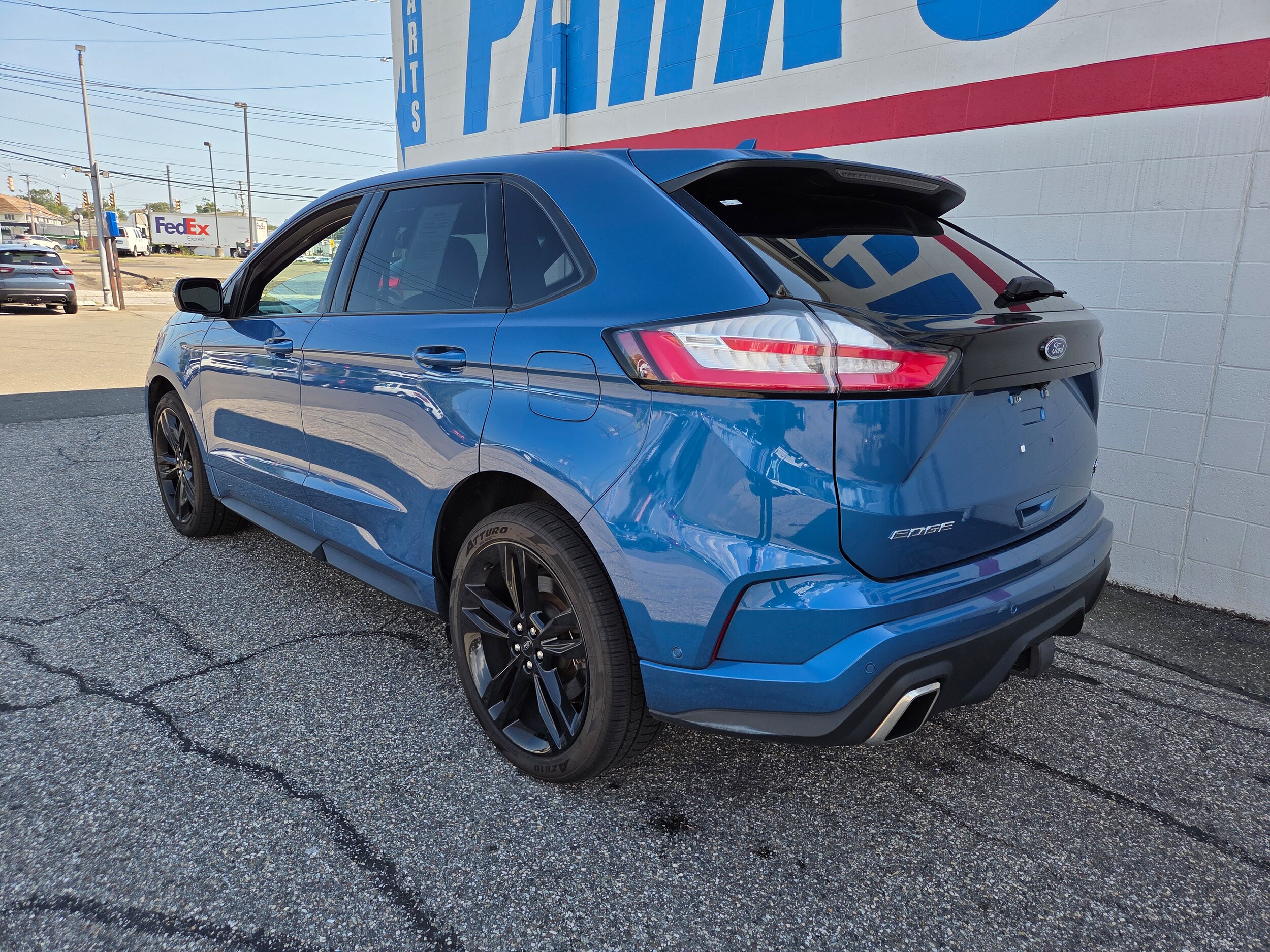 2019 Ford Edge ST photo 3