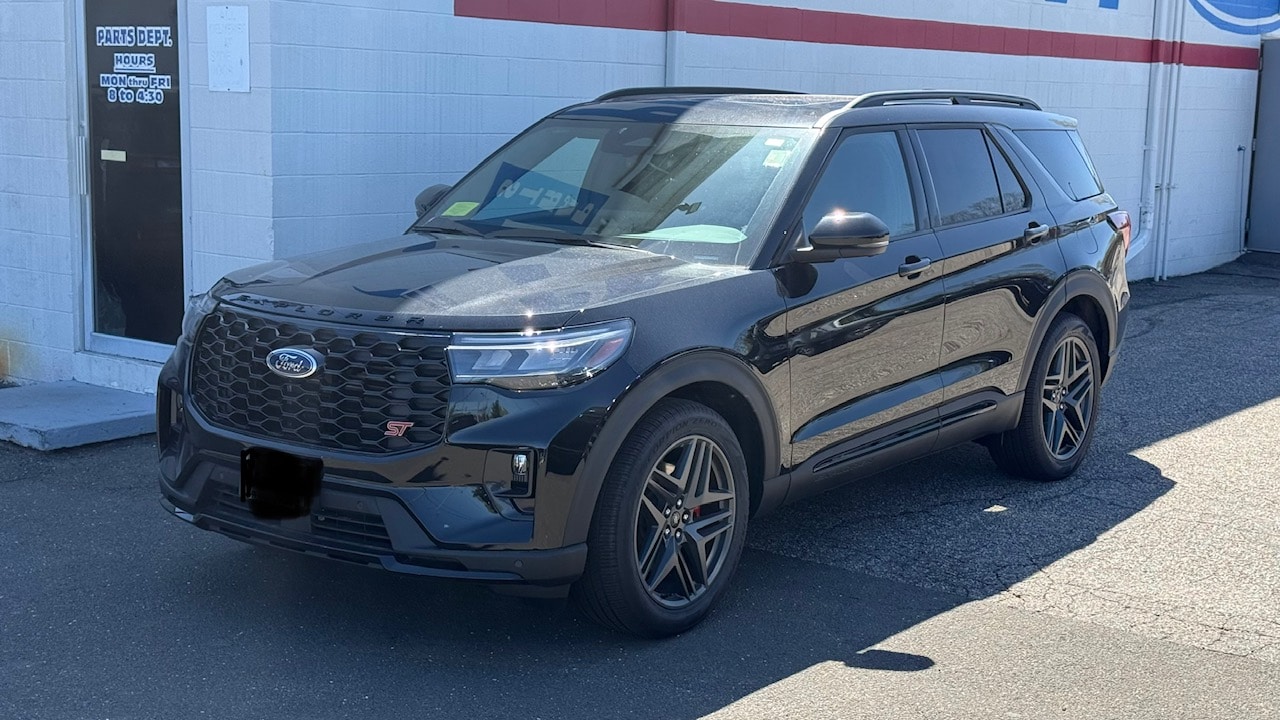 2026 Ford Explorer ST 4WD's photo