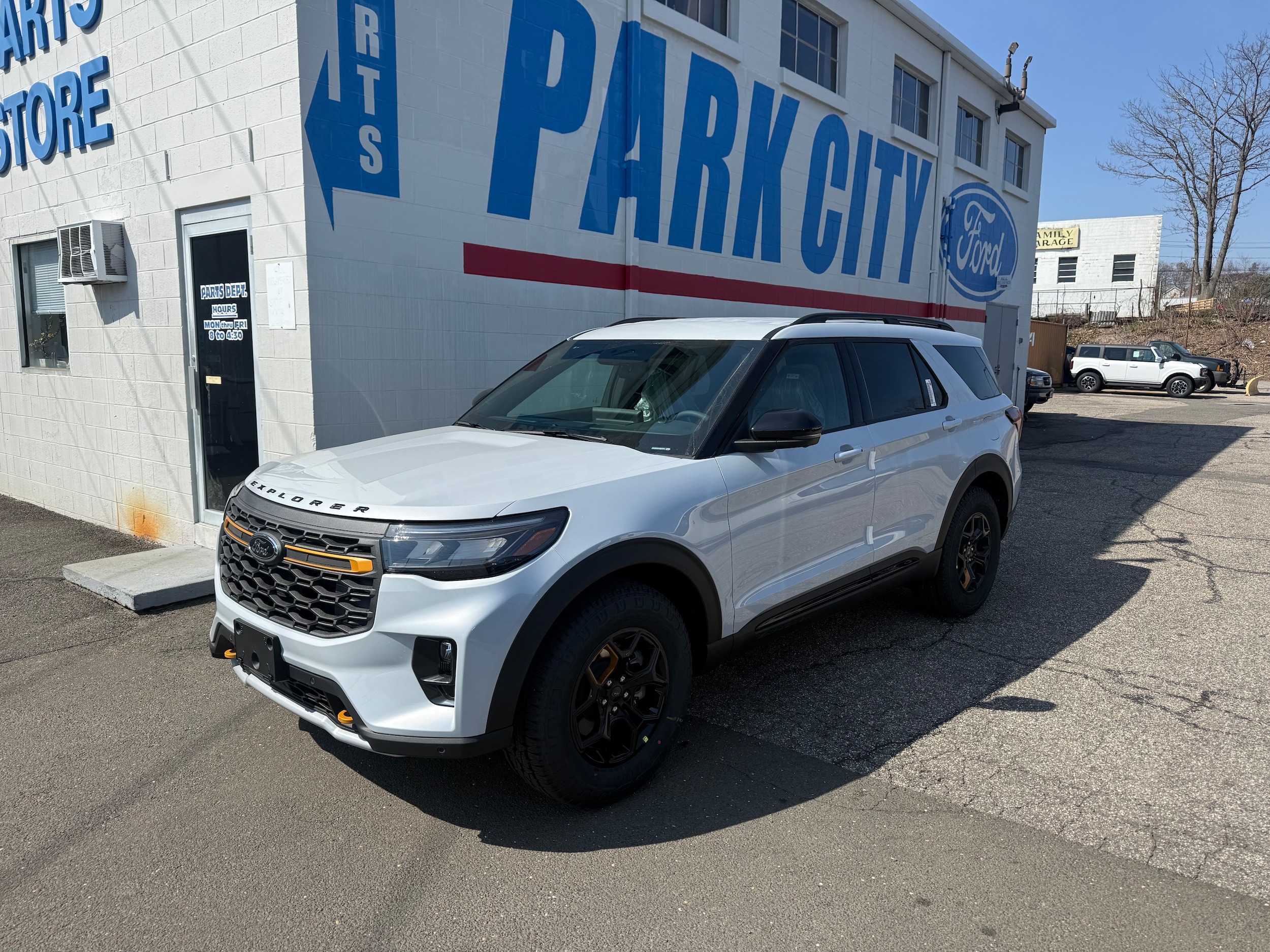2026 Ford Explorer Tremor 4WD's photo