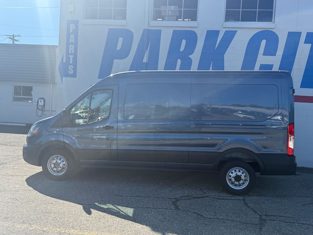 New 2025 Ford Transit T-250 XL VAN CARGO
