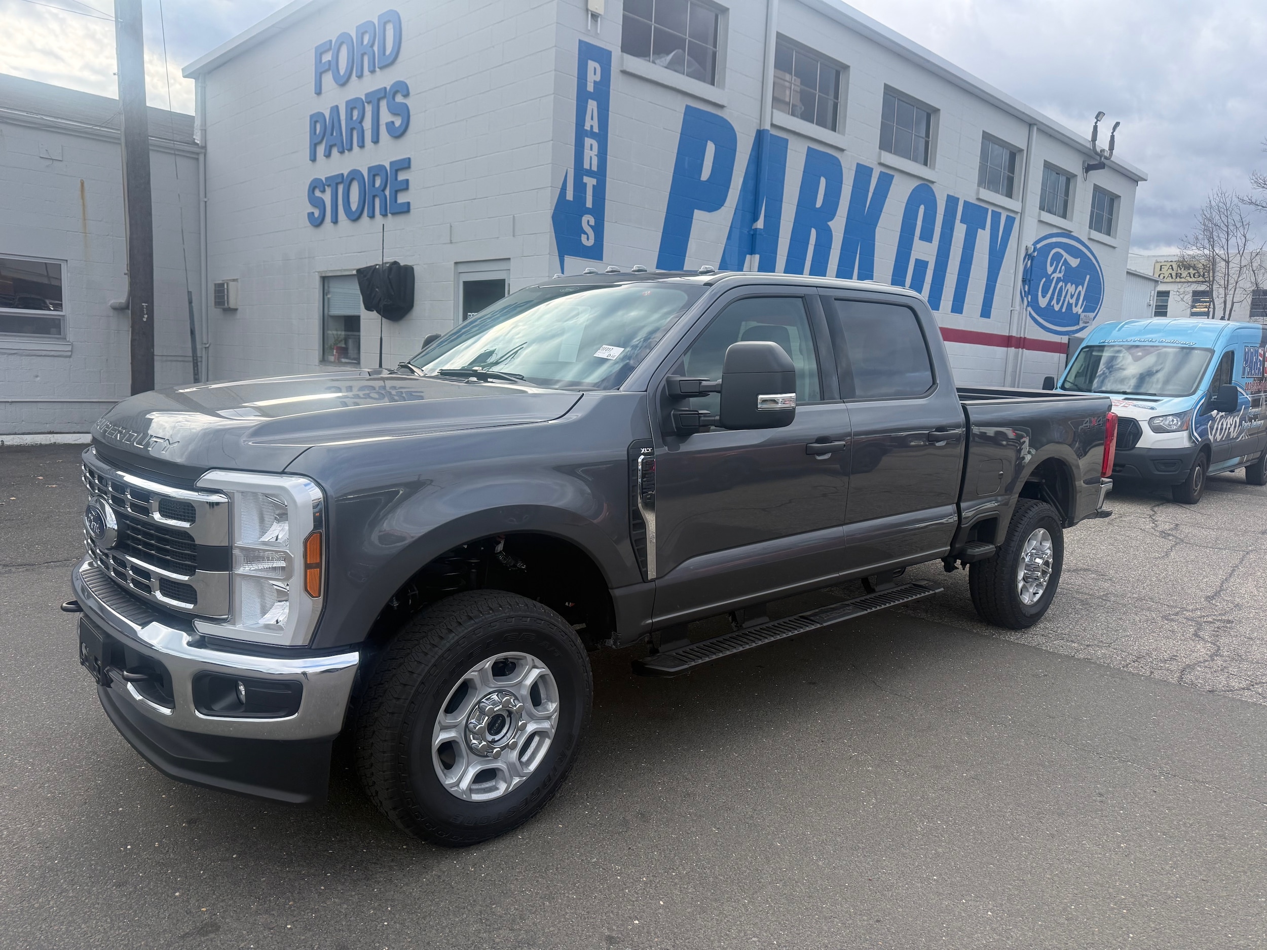 2026 Ford F-350 Super Duty XLT's photo