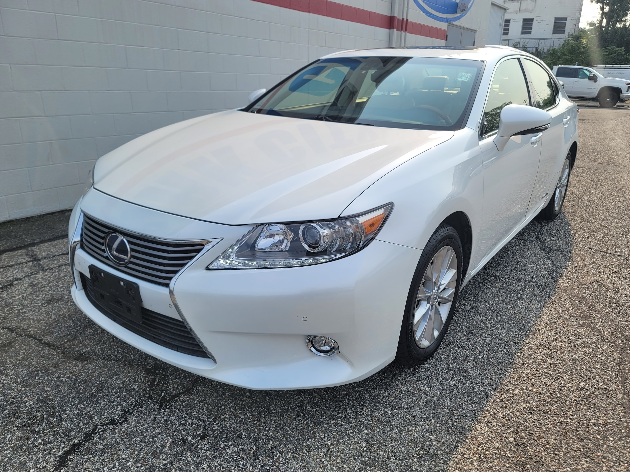 Used 2015 Lexus ES 300h with VIN JTHBW1GG8F2080529 for sale in Bridgeport, CT