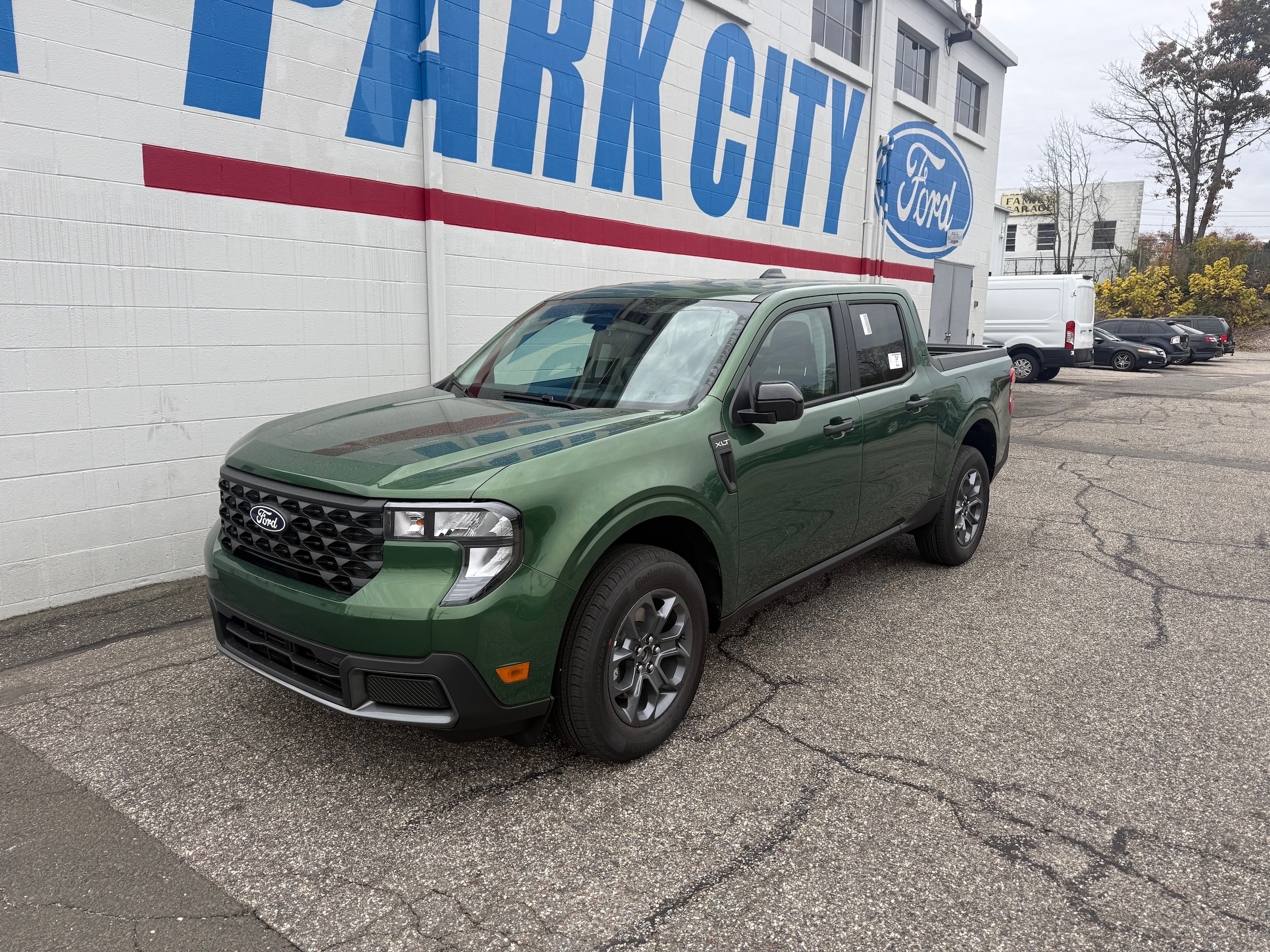 2025 Ford Maverick XLT's photo