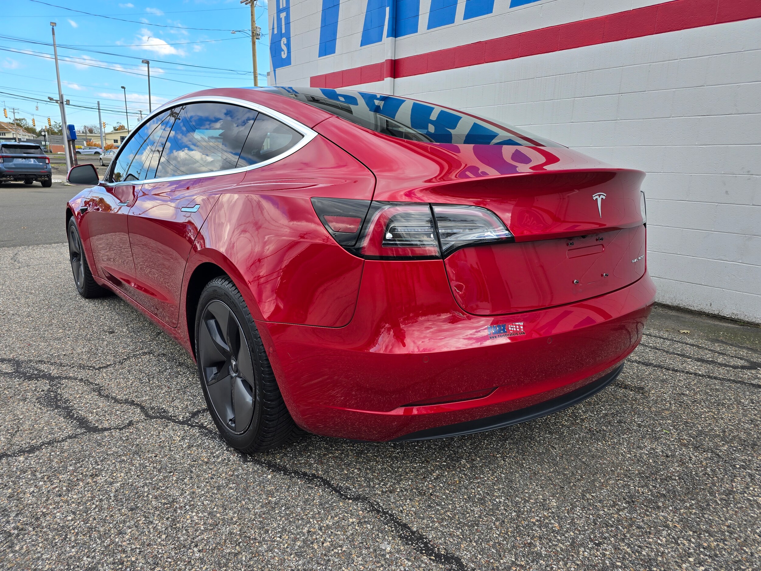 2018 Tesla Model 3 Long Range photo 4