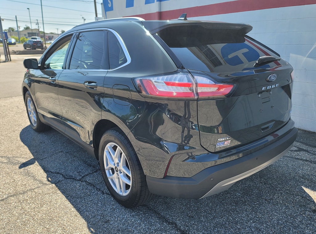 Certified 2024 Ford Edge SEL WAGON
