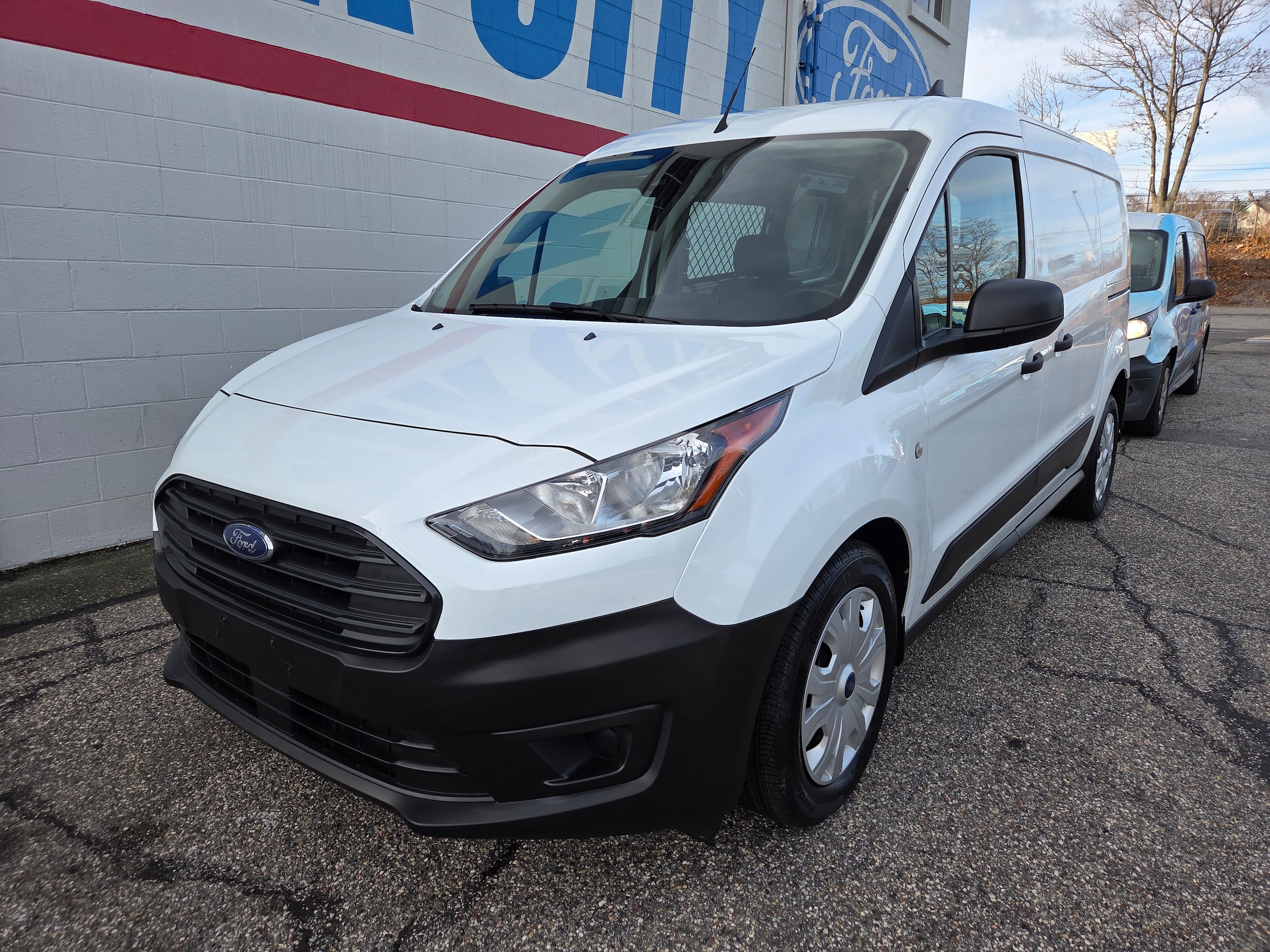 2022 Ford Transit Connect XL's photo