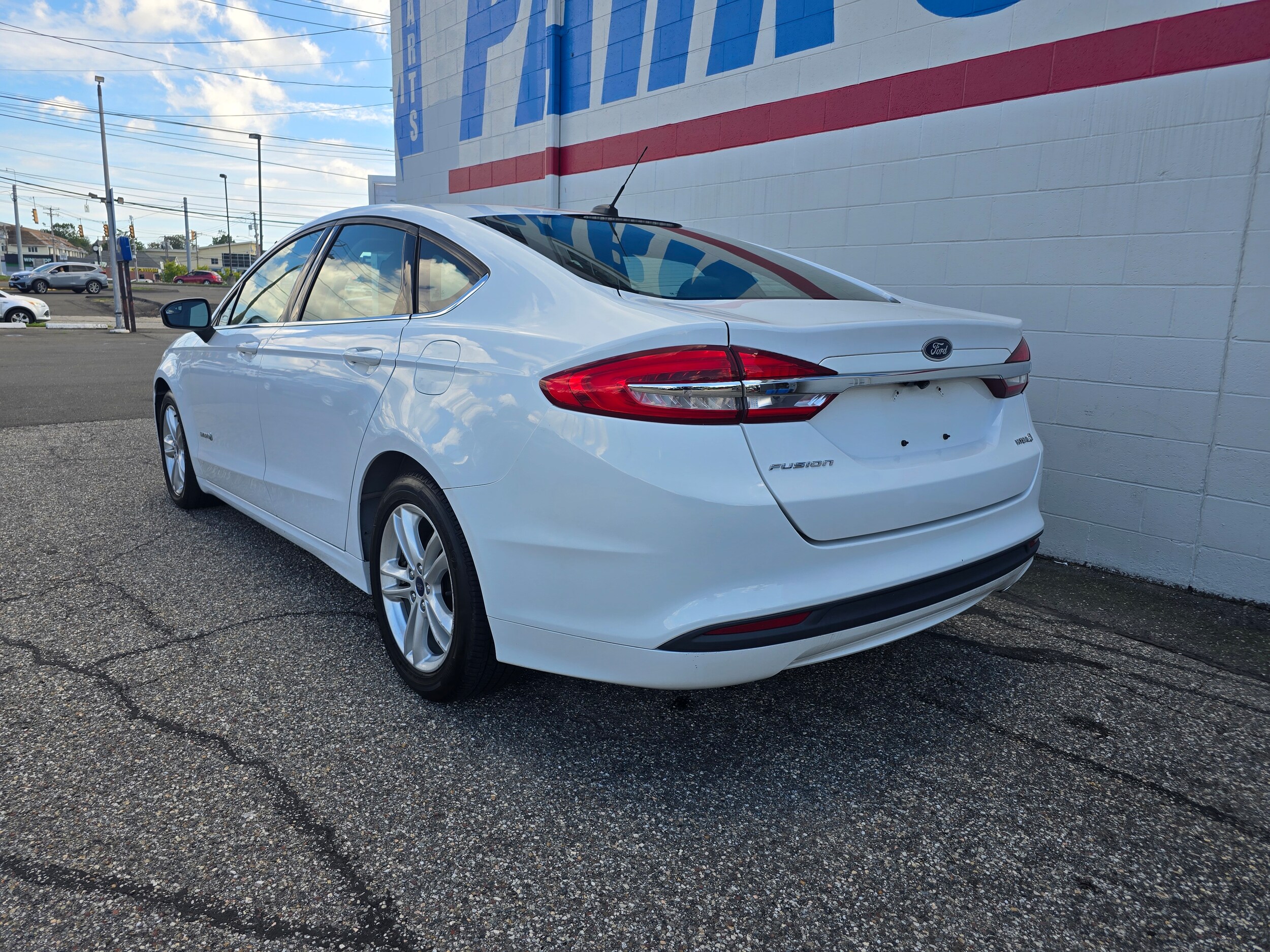 2018 Ford Fusion S Hybrid photo 4
