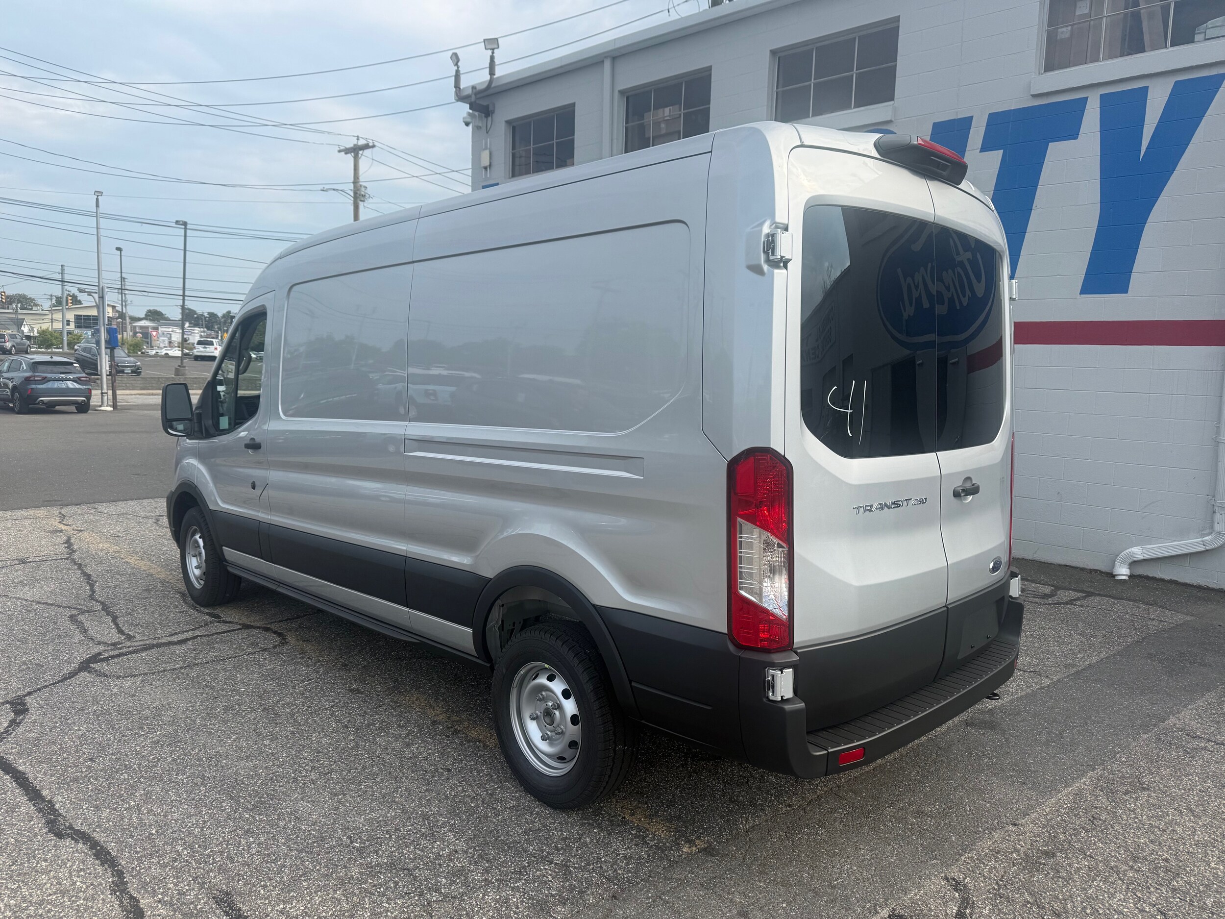 2025 Ford Transit Van Cargo photo 4