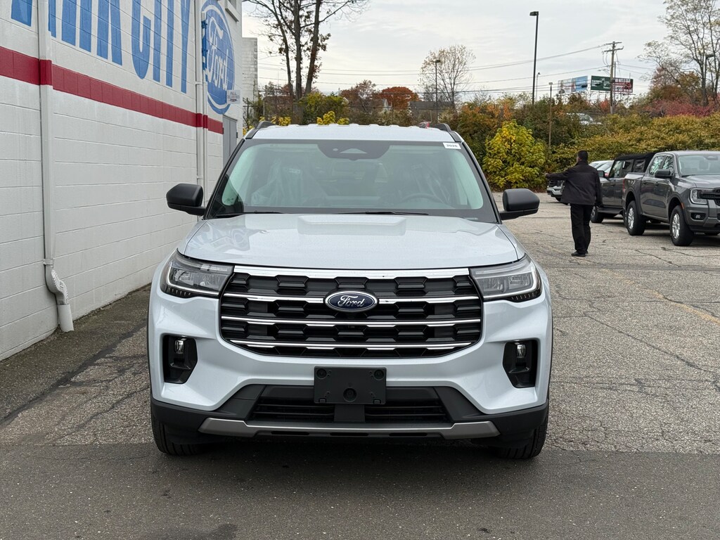 New 2026 Ford Explorer Active WAGON