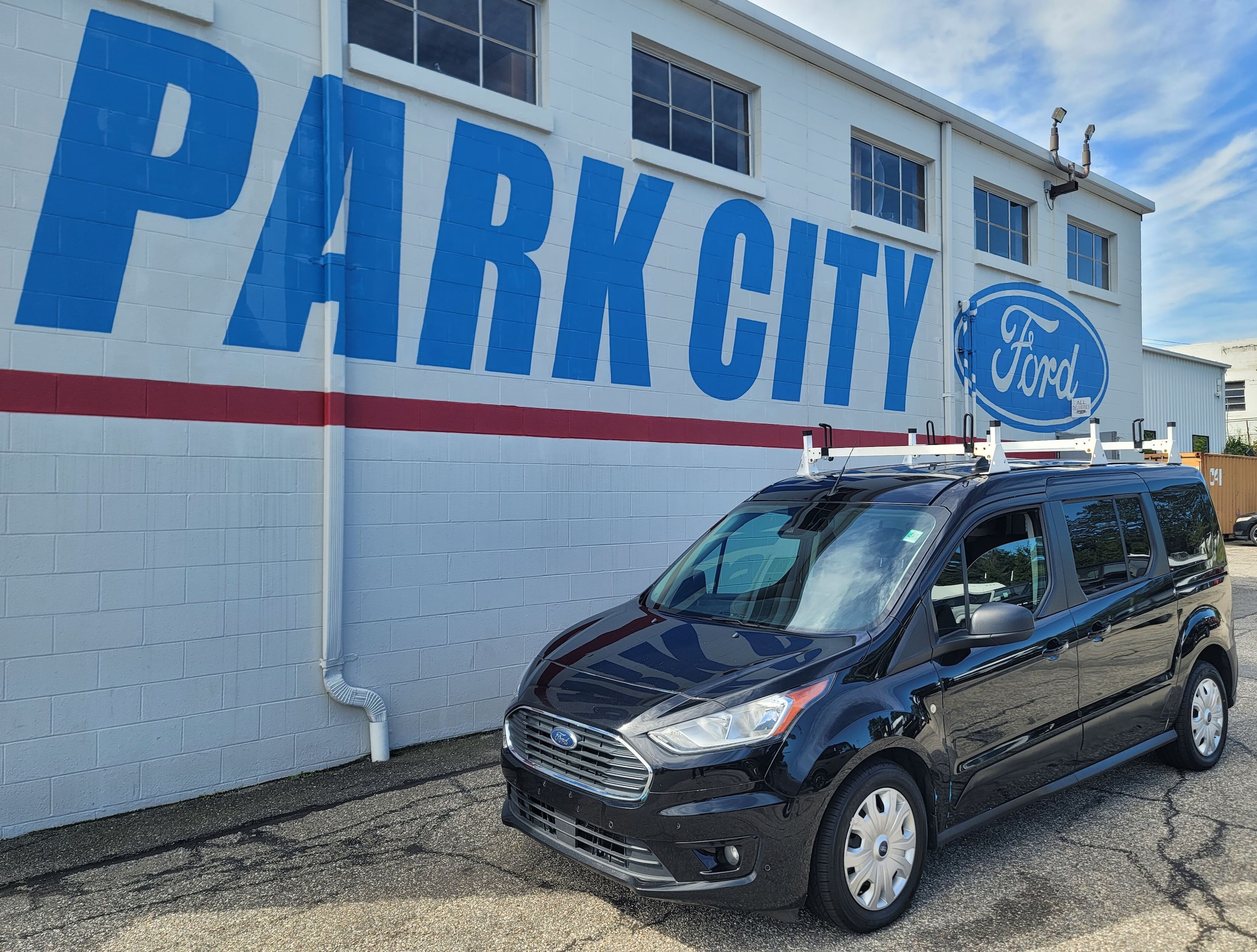Certified 2019 Ford Transit Connect XLT with VIN NM0GE9F21K1402598 for sale in Bridgeport, CT