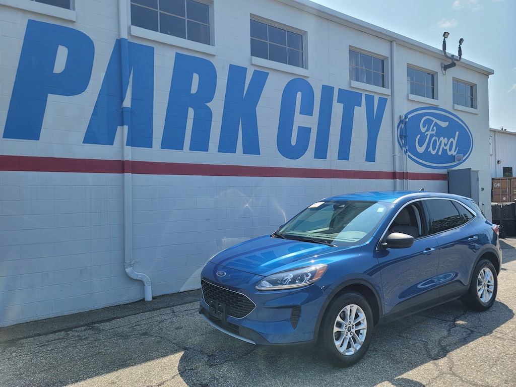 Certified 2022 Ford Escape SE WAGON