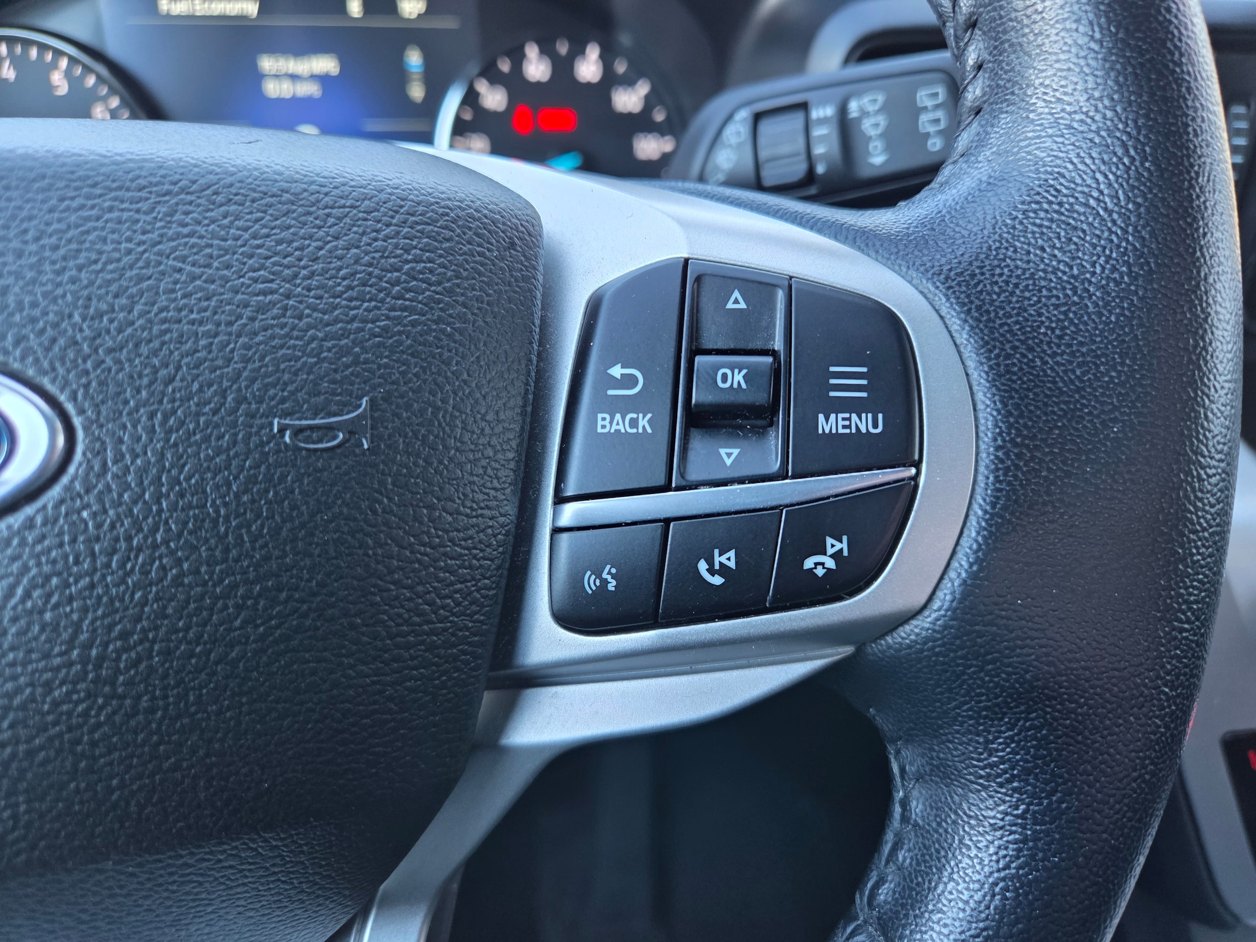 2022 Ford Explorer XLT - Photo 17