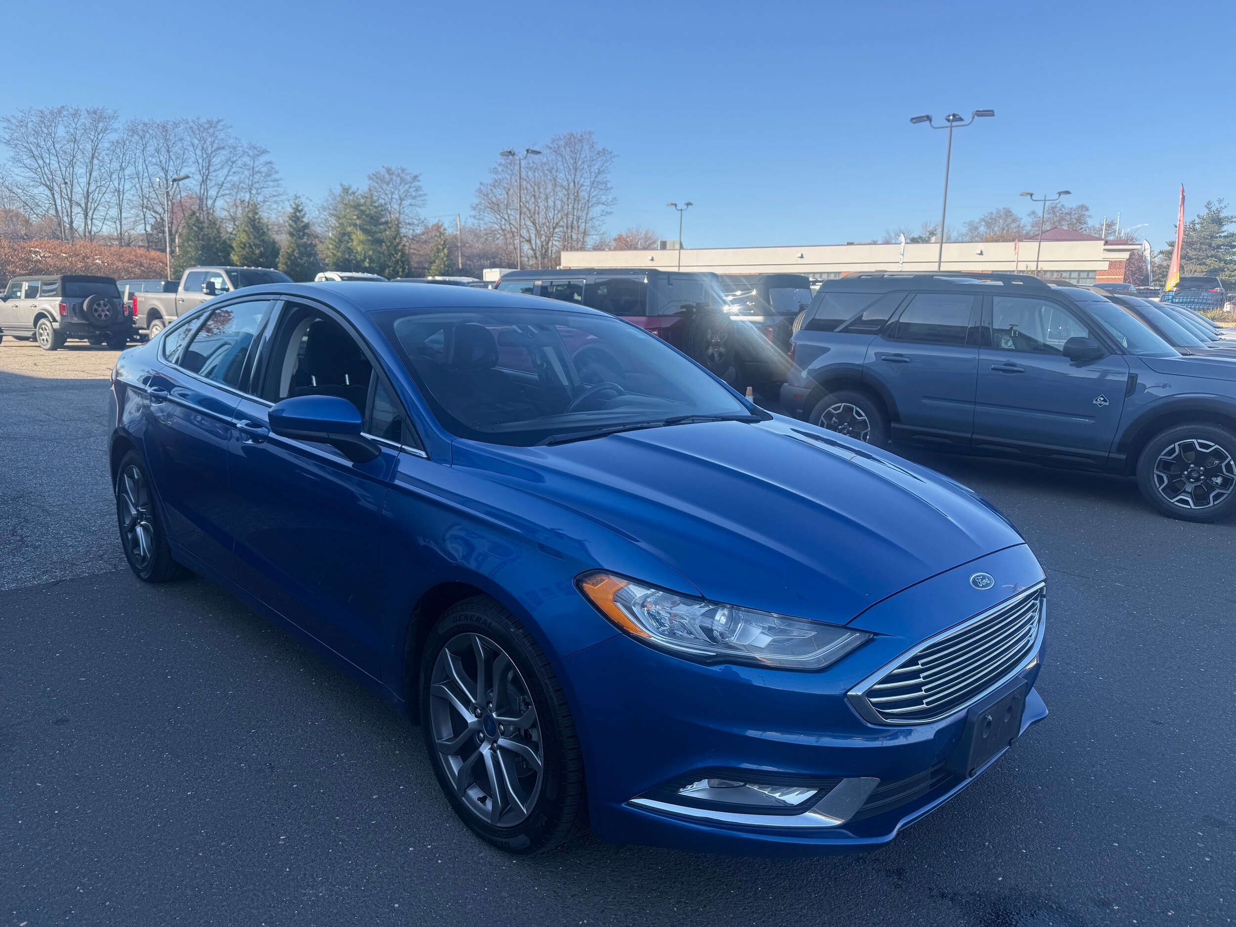 2017 Ford Fusion S photo 3