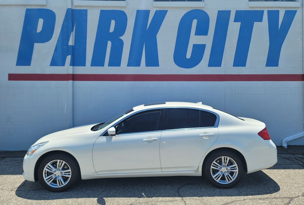 Used 2010 INFINITI G37 X SEDAN
