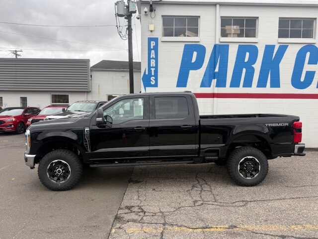 2026 Ford F-350 photo 2