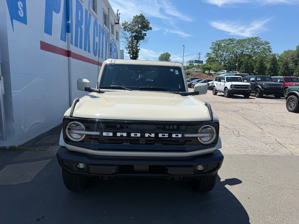 New 2026 Ford Bronco Outer Banks WAGON