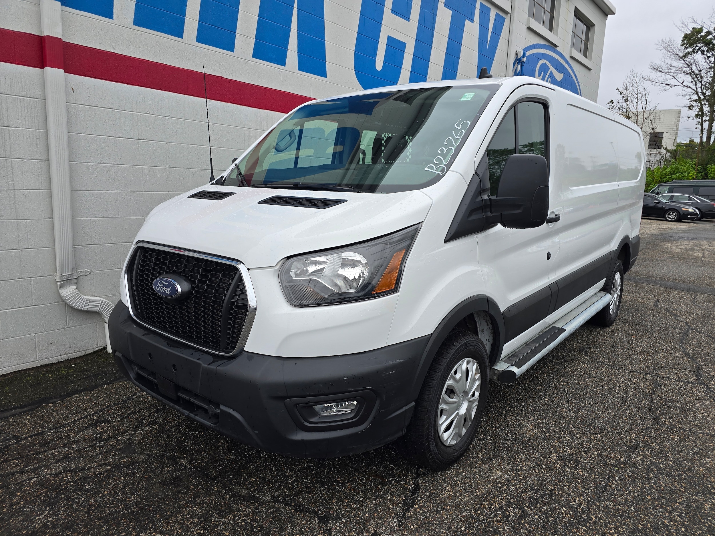 2019 Ford Transit Van Base's photo