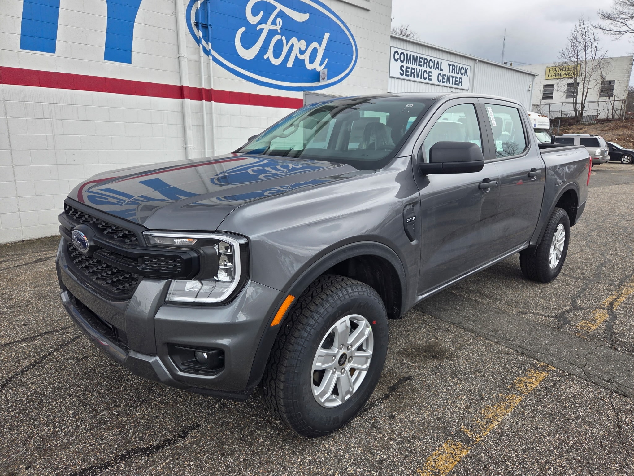 2025 Ford Ranger XL's photo