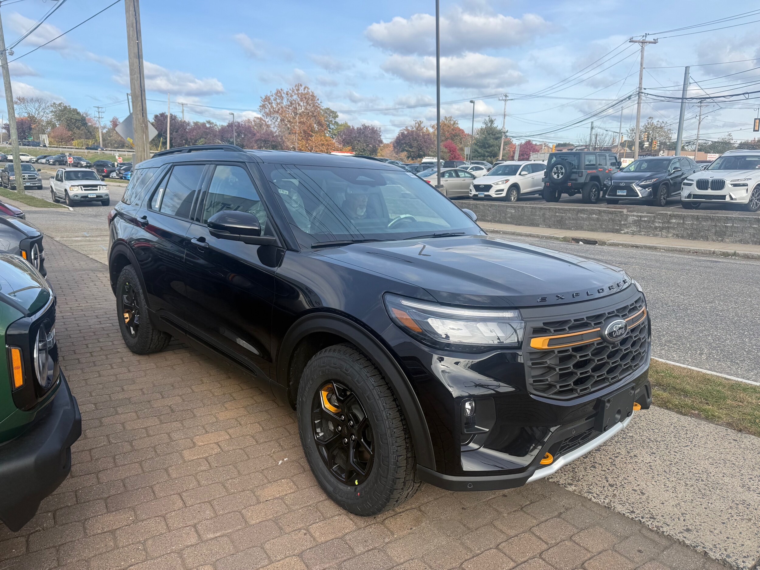 2026 Ford Explorer Tremor - Photo 6