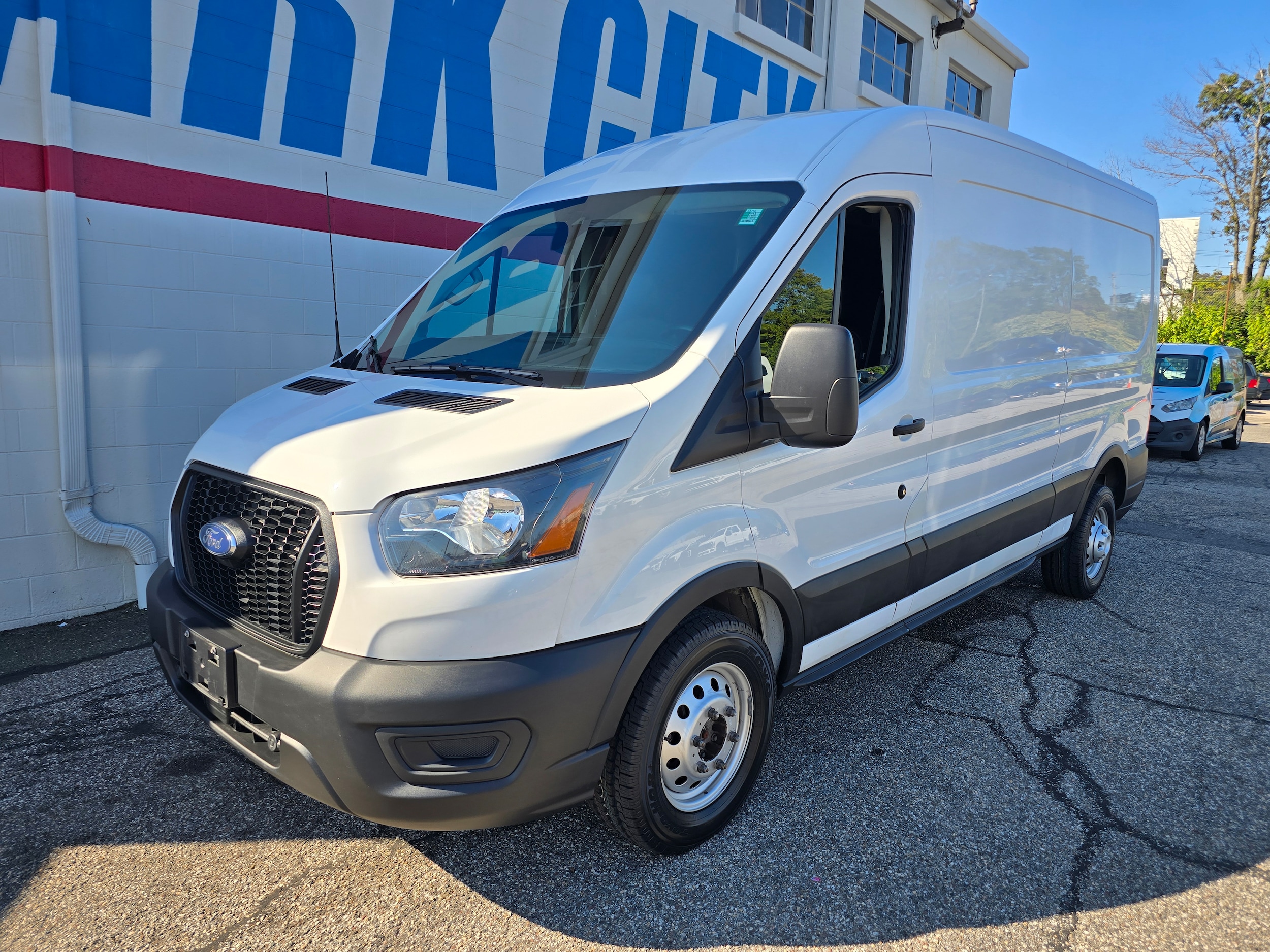 2023 Ford Transit Van Base's photo