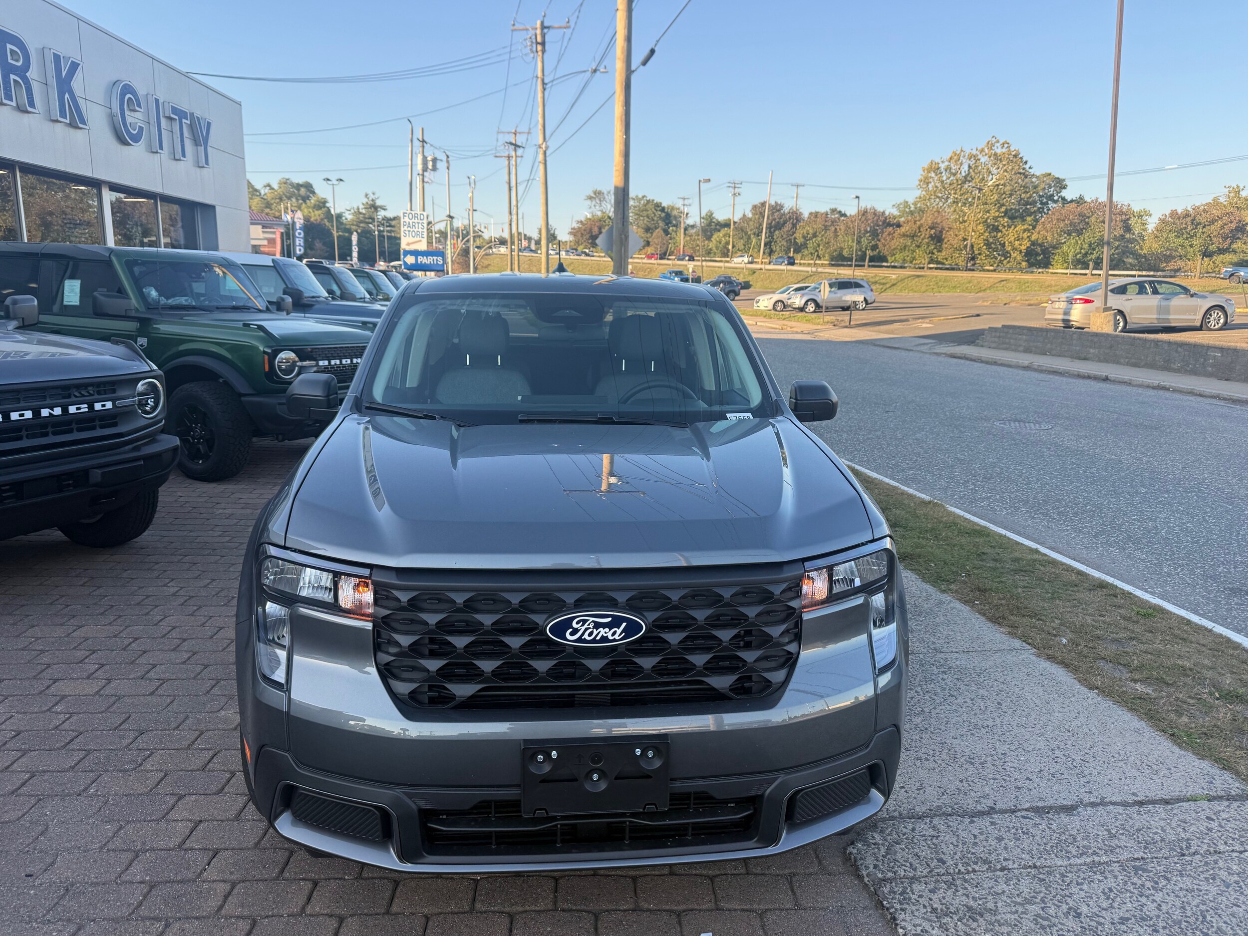 2025 Ford Maverick XLT photo 3