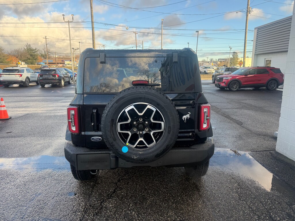 New 2025 Ford Bronco Outer Banks WAGON