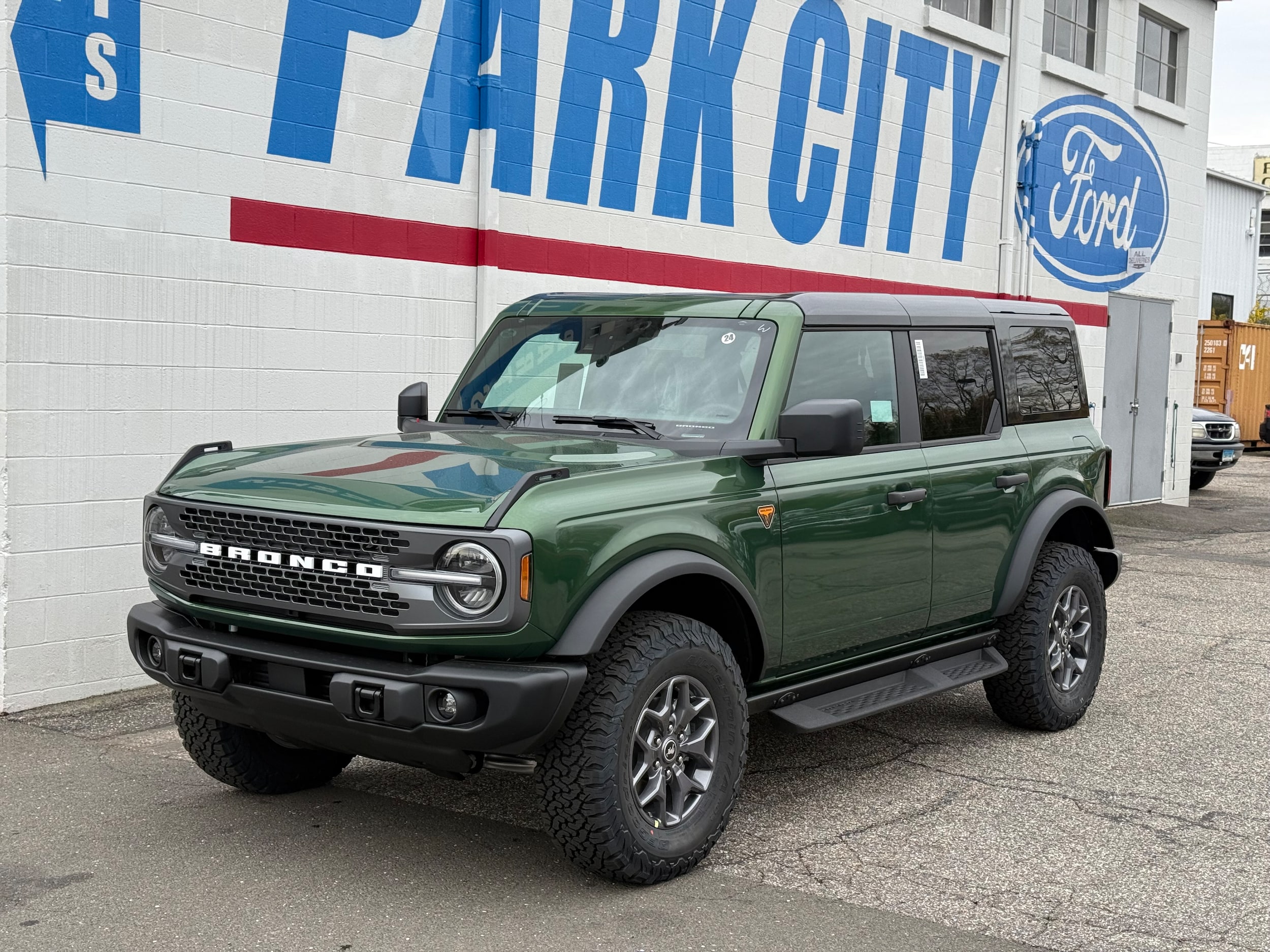 2025 Ford Bronco 4-Door Badlands's photo