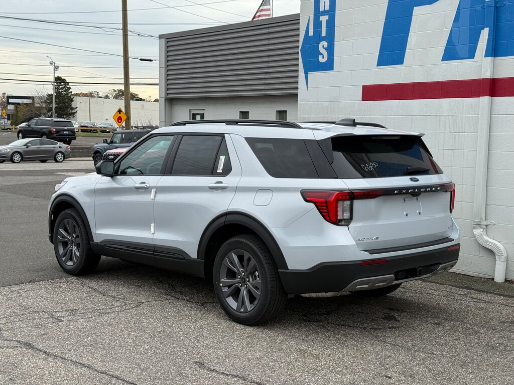 New 2026 Ford Explorer Active WAGON