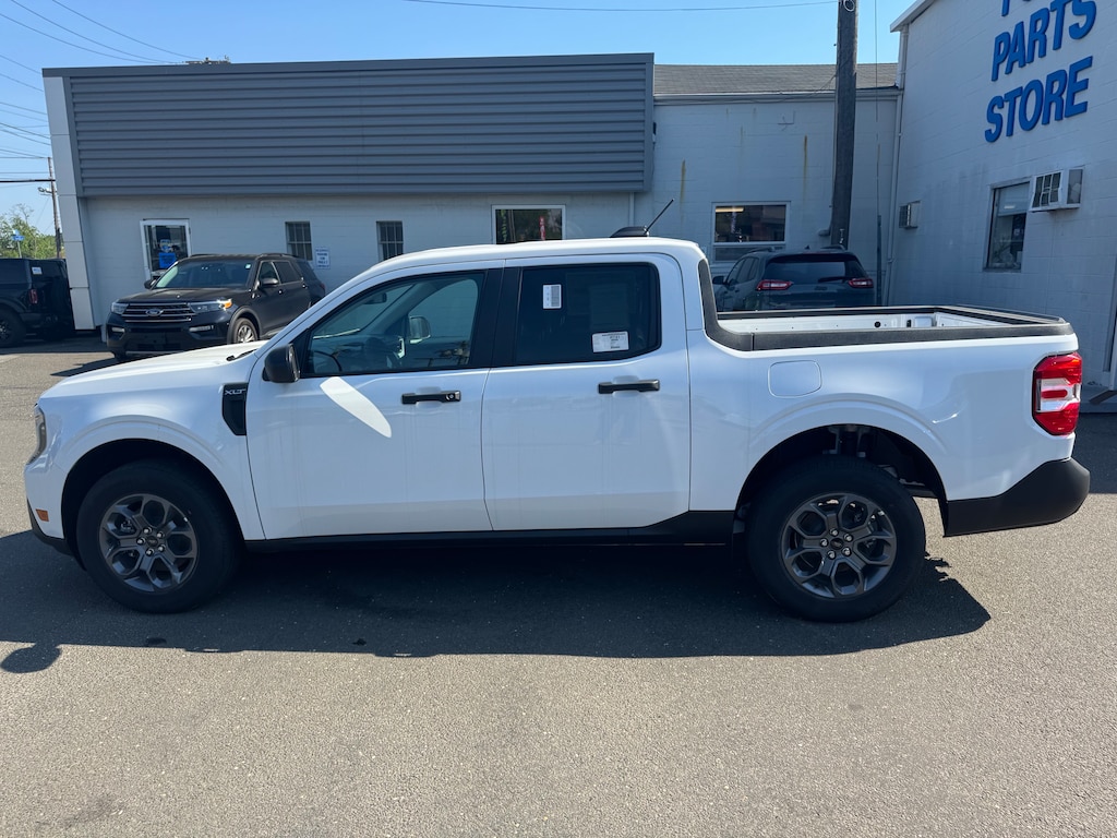 New 2025 Ford Maverick XLT PICKUP