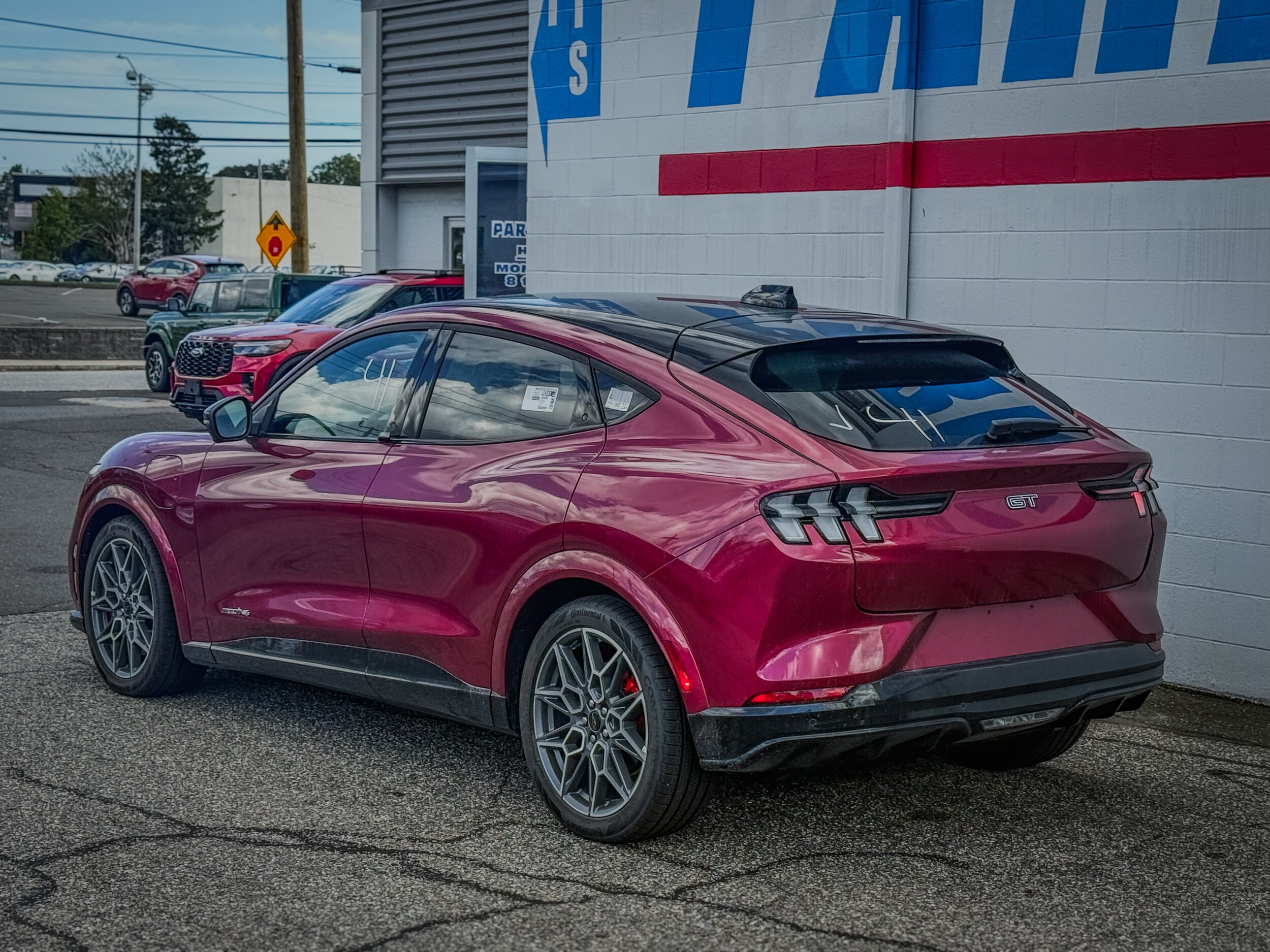2025 Ford Mustang Mach-E GT photo 4
