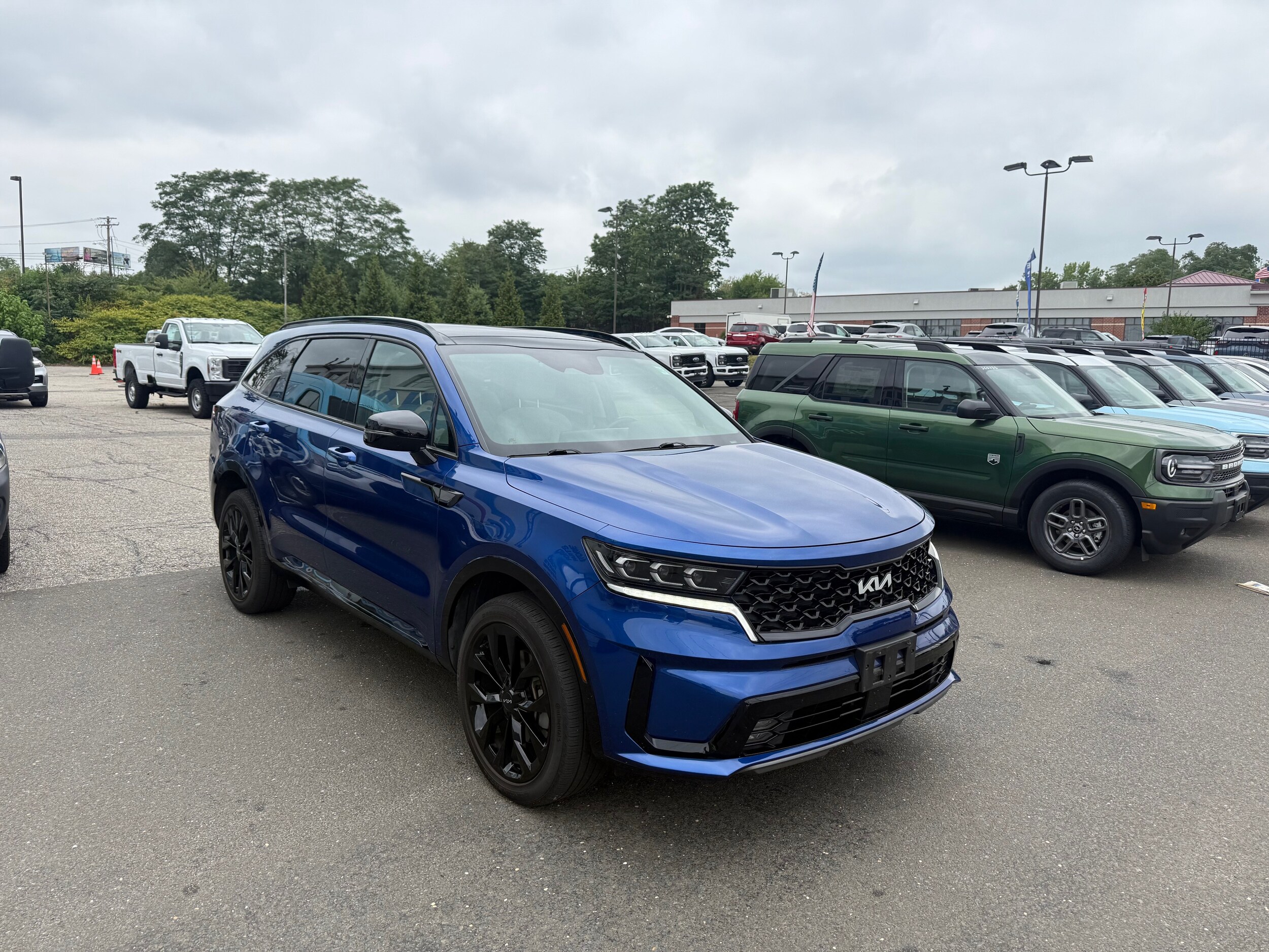 2022 Kia Sorento SX photo 2