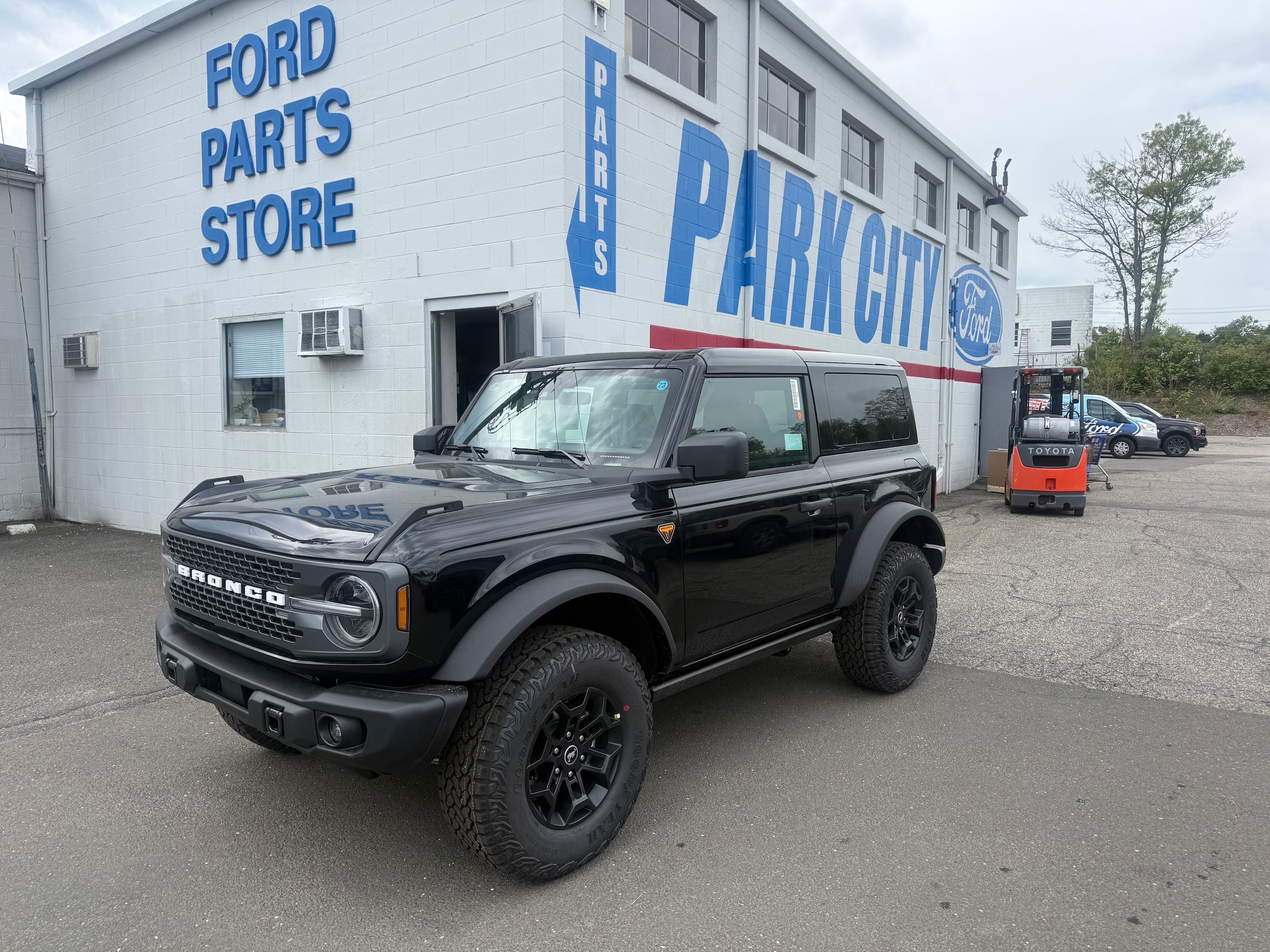 2026 Ford Bronco Badlands 4x4's photo