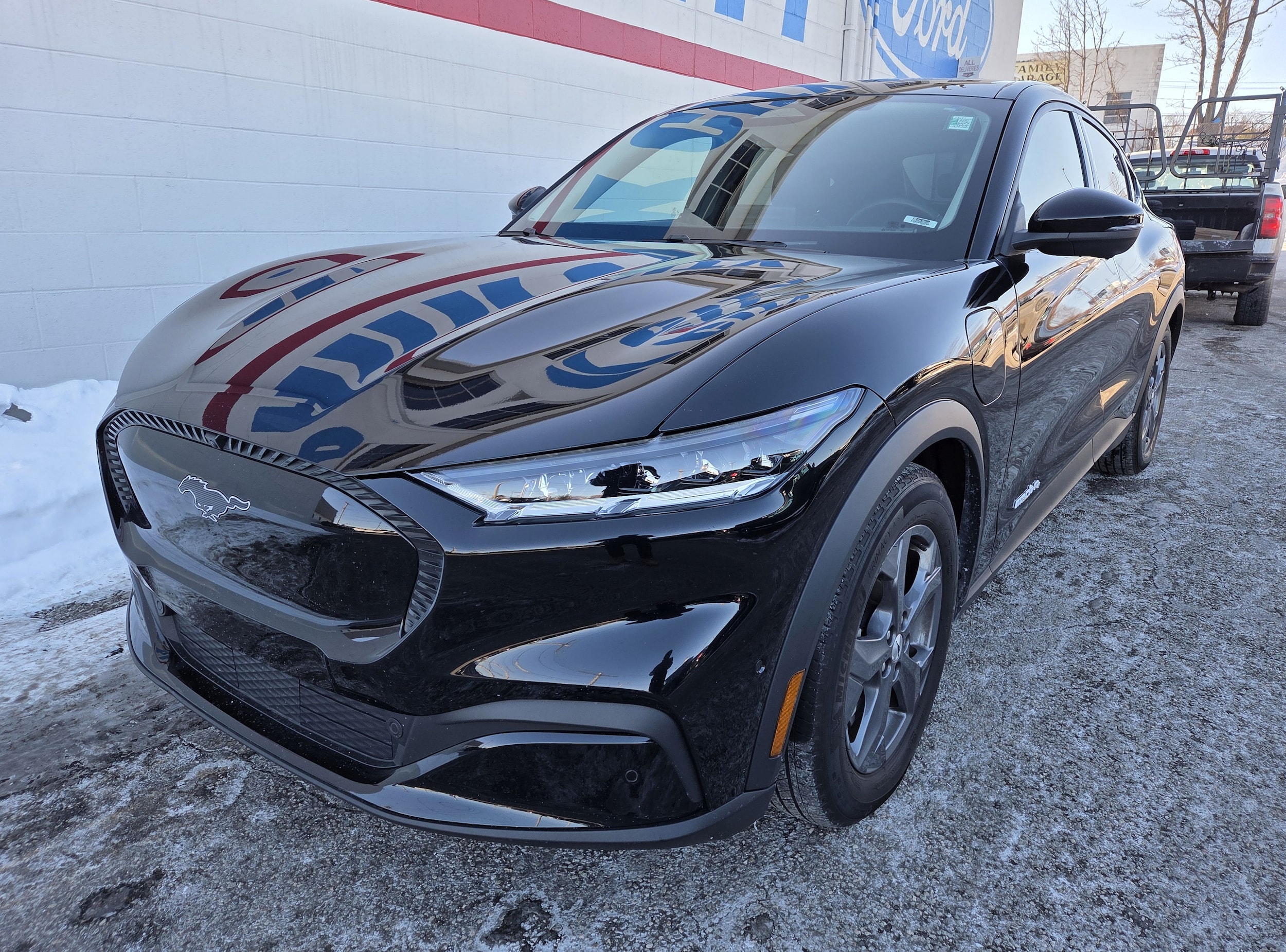 2021 Ford Mustang-Mach-e Select's photo