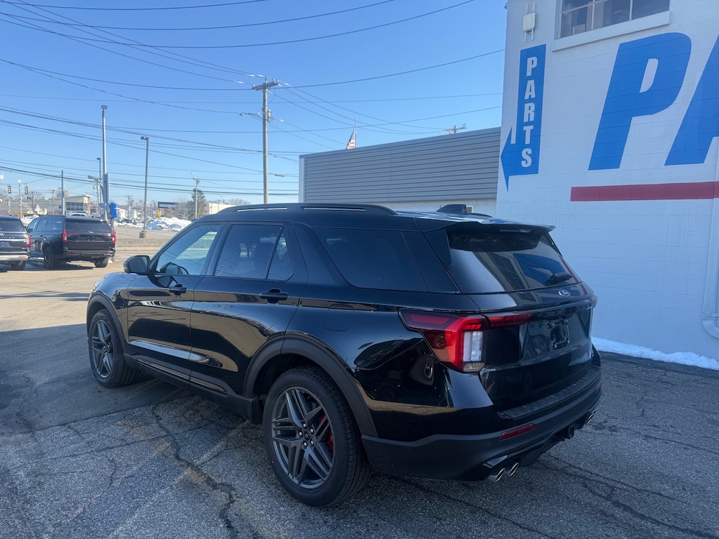 New 2026 Ford Explorer ST WAGON