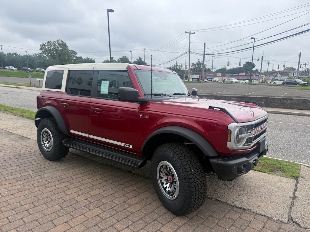 New 2026 Ford Bronco Outer Banks WAGON