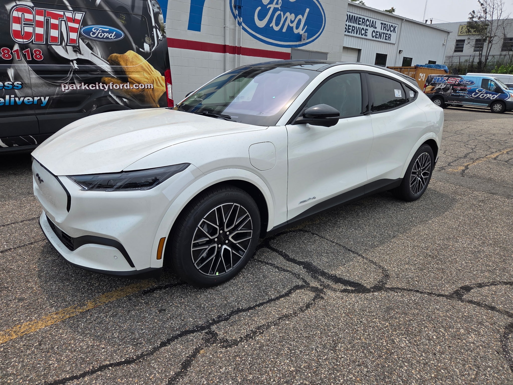 2025 Ford Mustang Mach-E Premium AWD's photo