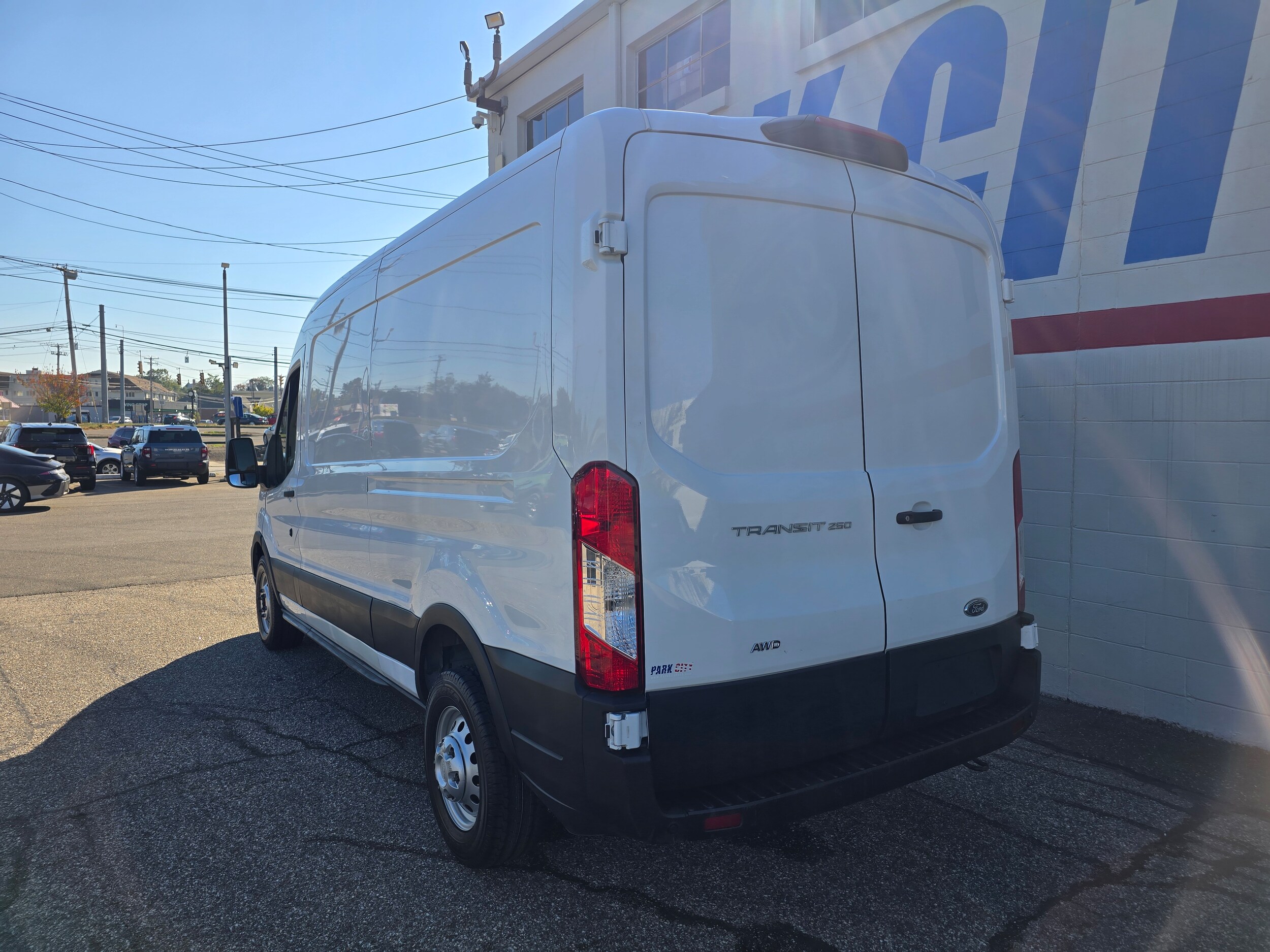 2023 Ford Transit photo 4