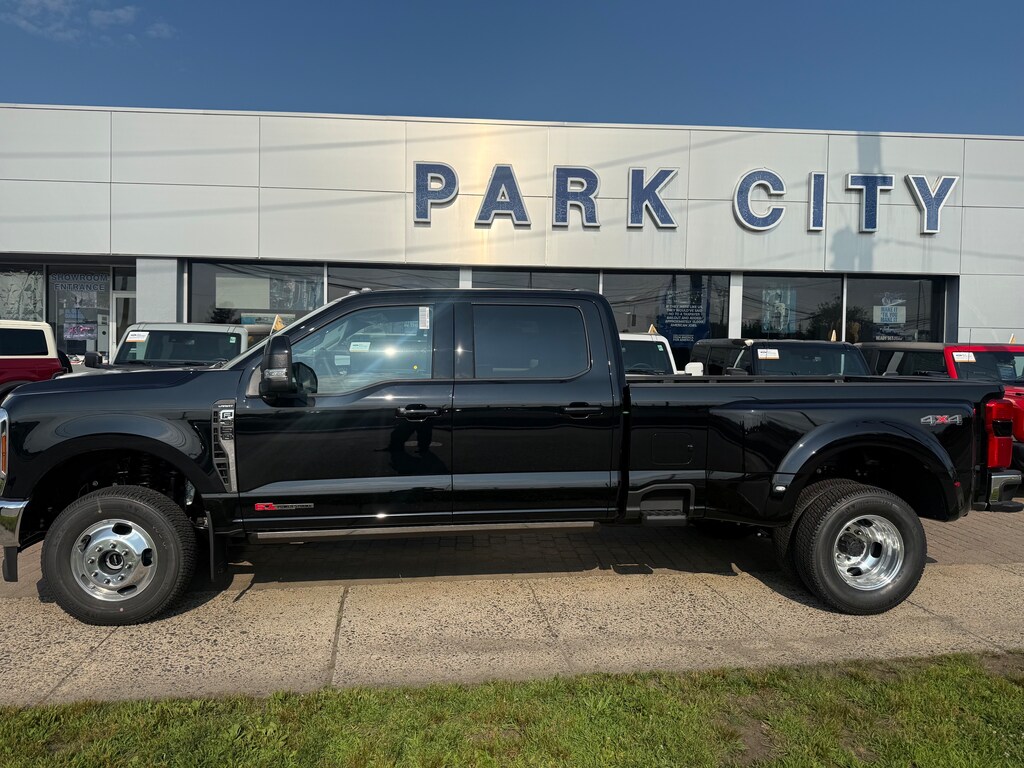 New 2026 Ford F-350 Lariat PICKUP