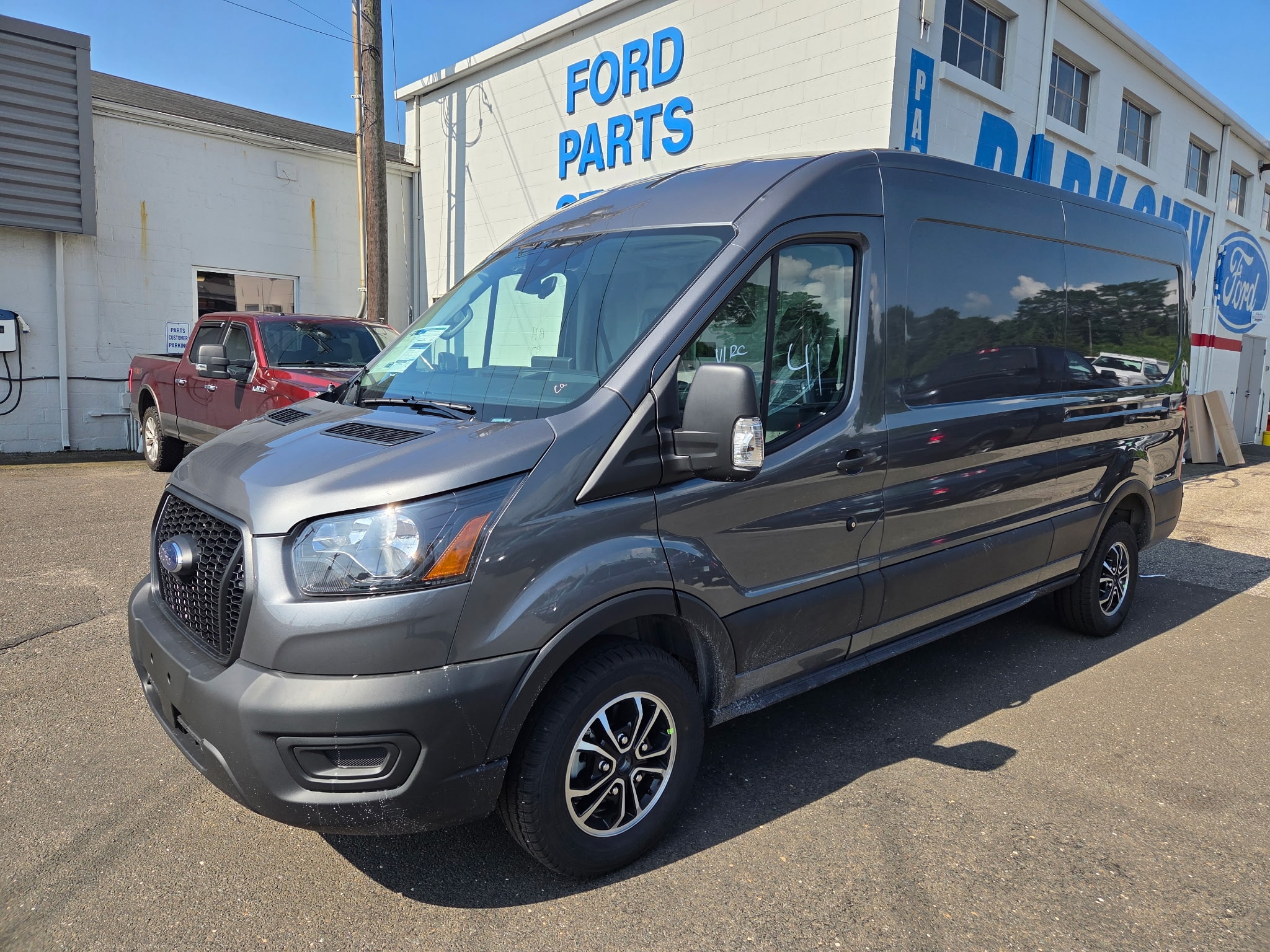 2025 Ford Transit T-250 XL