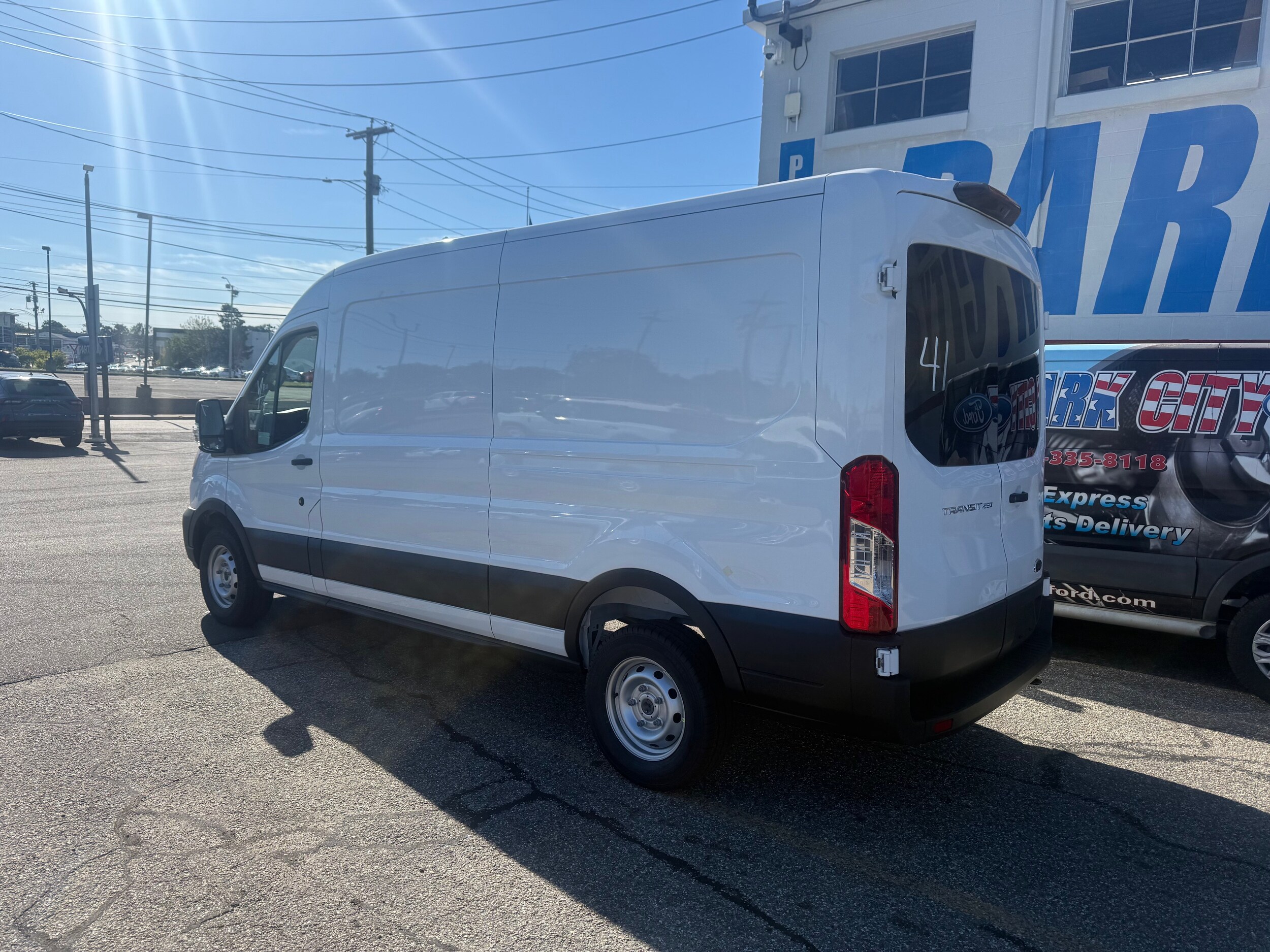 2025 Ford Transit XL Van Cargo photo 3