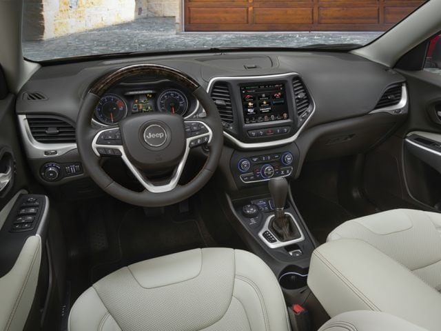Jeep Cherokee Vs Grand Cherokee >> What Is The Difference Between The Cherokee Grand Cherokee Jeep Jeep Cherokee Vs Grand Cherokee >> What Is The Difference Between The Cherokee Grand Cherokee Jeep