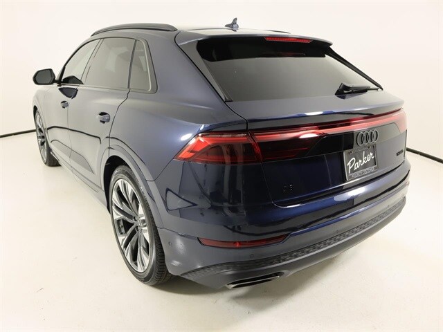 2025 Audi Q8 55 Prestige photo 3